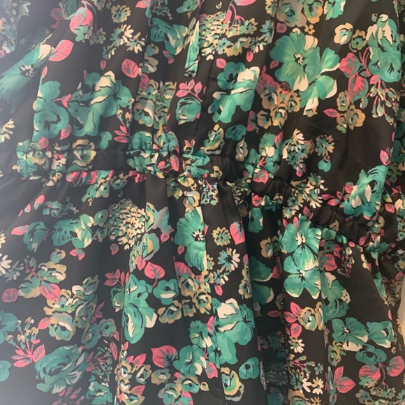 ASOS Design Batwing Sleeve Top with Tie Waist - Picture 10 of 11